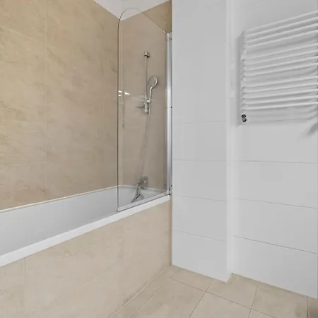 Apartman Jerozolimskie 216 By Solarento Varsó